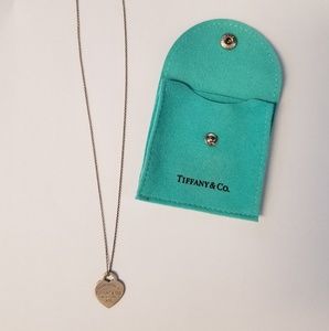 Return to Tiffany heart tag charm necklace
